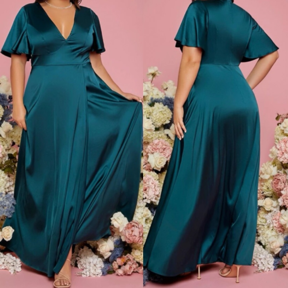 Luxurious plus size formal wedding party evening maxi dress